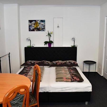 Na Utesu Apartment ยินดริคูฟราเดตส์ ภายนอก รูปภาพ