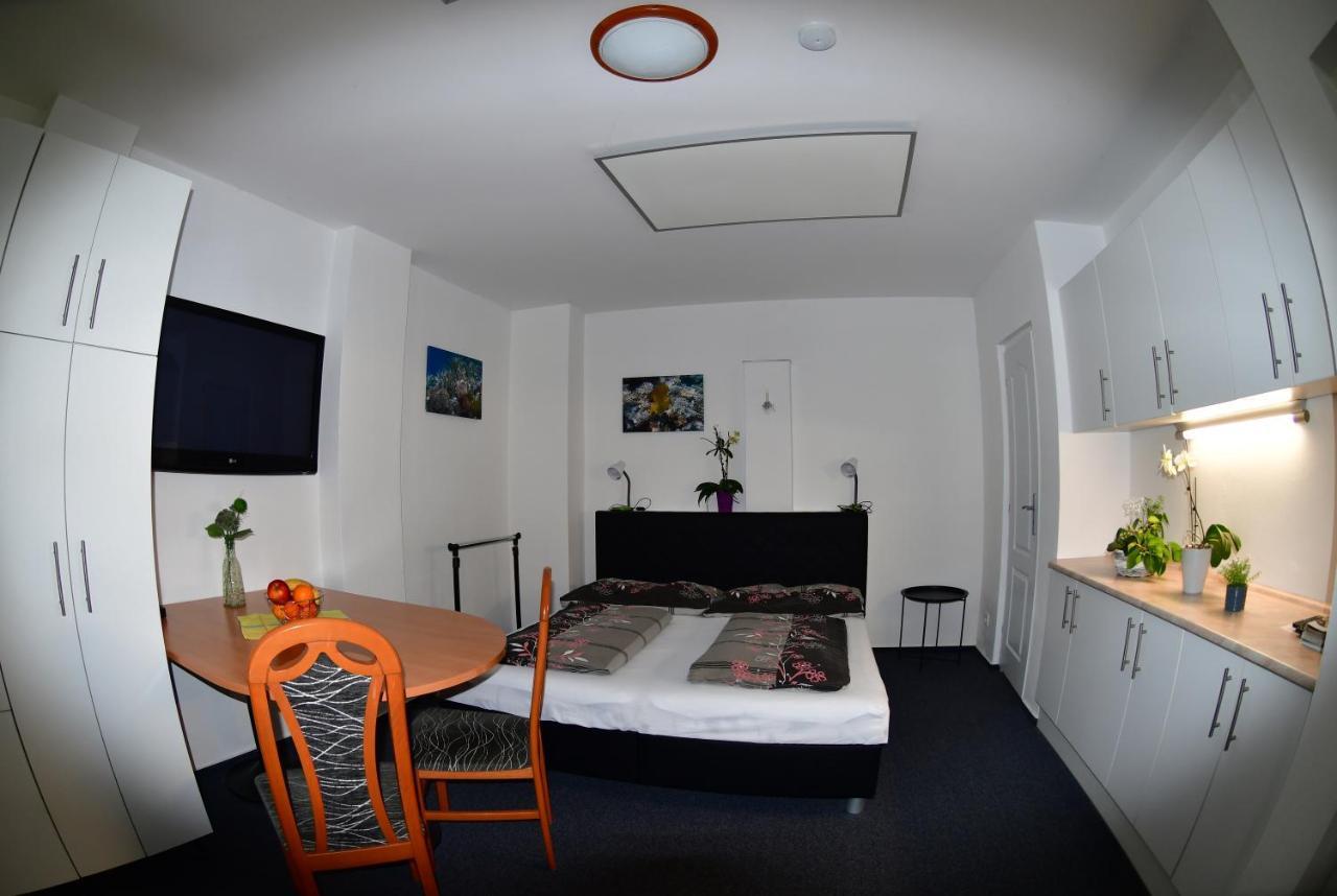 Na Utesu Apartment ยินดริคูฟราเดตส์ ภายนอก รูปภาพ