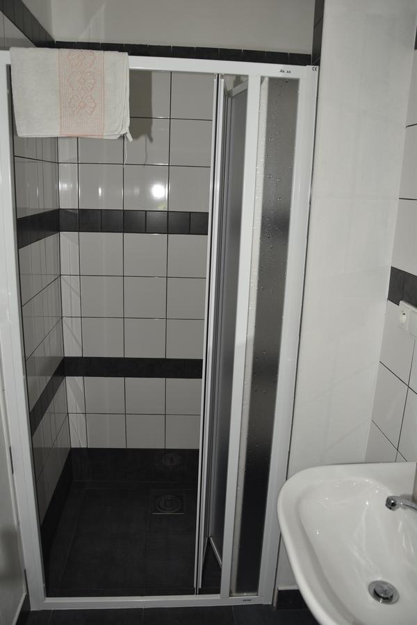 Na Utesu Apartment ยินดริคูฟราเดตส์ ภายนอก รูปภาพ